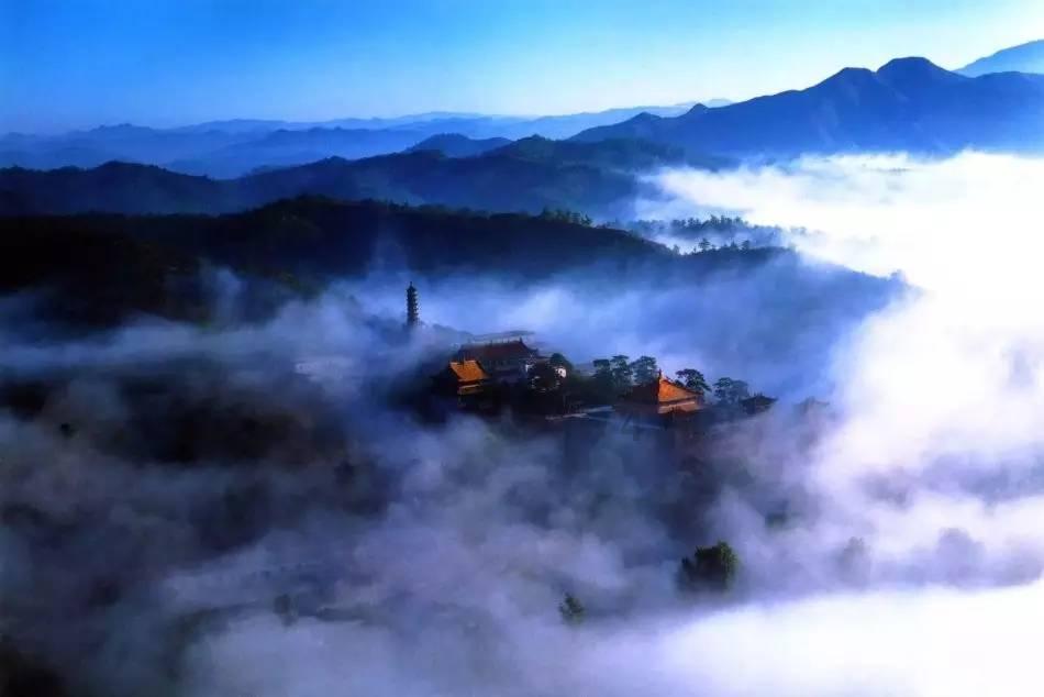 解答疑问,尽在吉鹿力问答社区你觉得什么样的老年生活才是理想的呢?
